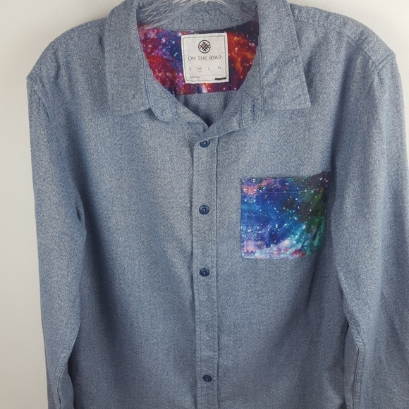 On The Byas Button Up Top - Picture 4 of 8